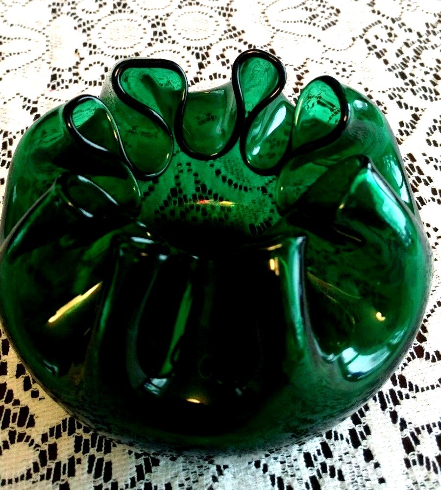 Emerald Green Hand Blown Ruffled Rose Bowl