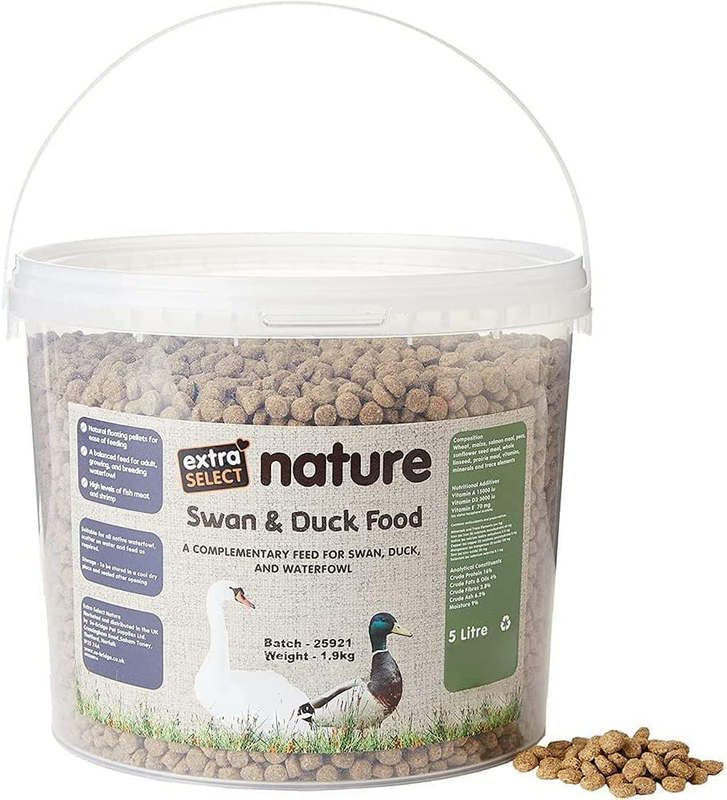 Premium Floating Swan and Duck Feed, 5 Litre