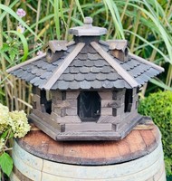 DARLUX Vogelfutterhaus XL Sechseck Vogelhaus aus Holz Dunkelbraun Futterstelle