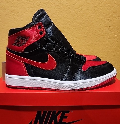 靴 NIKE AIR JORDAN1 HI OG SATIN BRED Air Jordan 1 High OG Satin Bred 2023 FD4810-061 | SneakerFiles