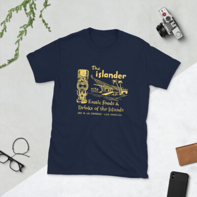 THE ISLANDER - Unisex T-Shirt Vintage LA Tiki Polynesian Restaurant 70s