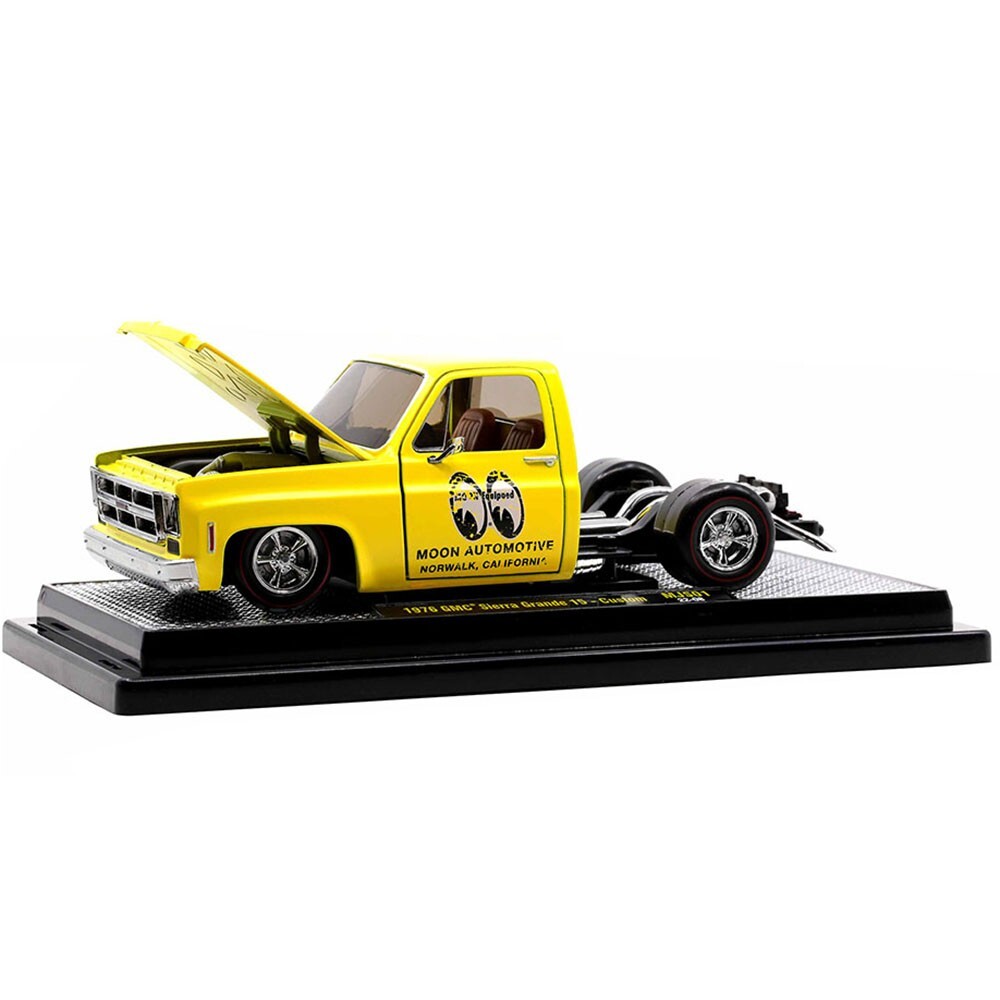M2 Machines 1:24 1976 GMC Sierra Grande 15 Mooneyes Custom