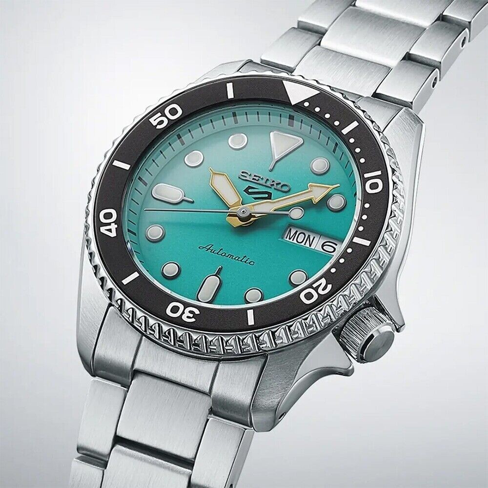 Pre-owned Seiko 5 Sports Srpk33 10 Atm 38.0mm Vibrant Green Dial Automatic Men's Watch