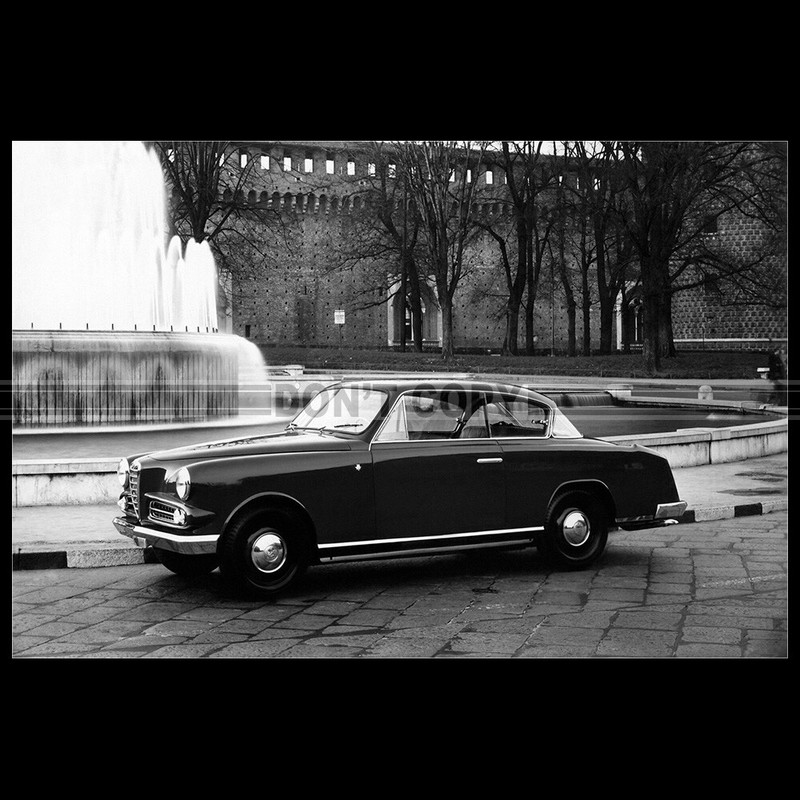 Photo A.012041 Alfa Romeo 1900 L Berlina Gazzella 1953