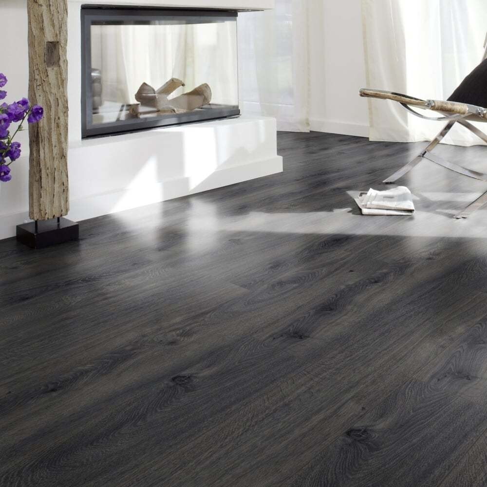 5 X 4 Yard Prestige 10mm Oak Grey Laminate Flooring Free Underlay