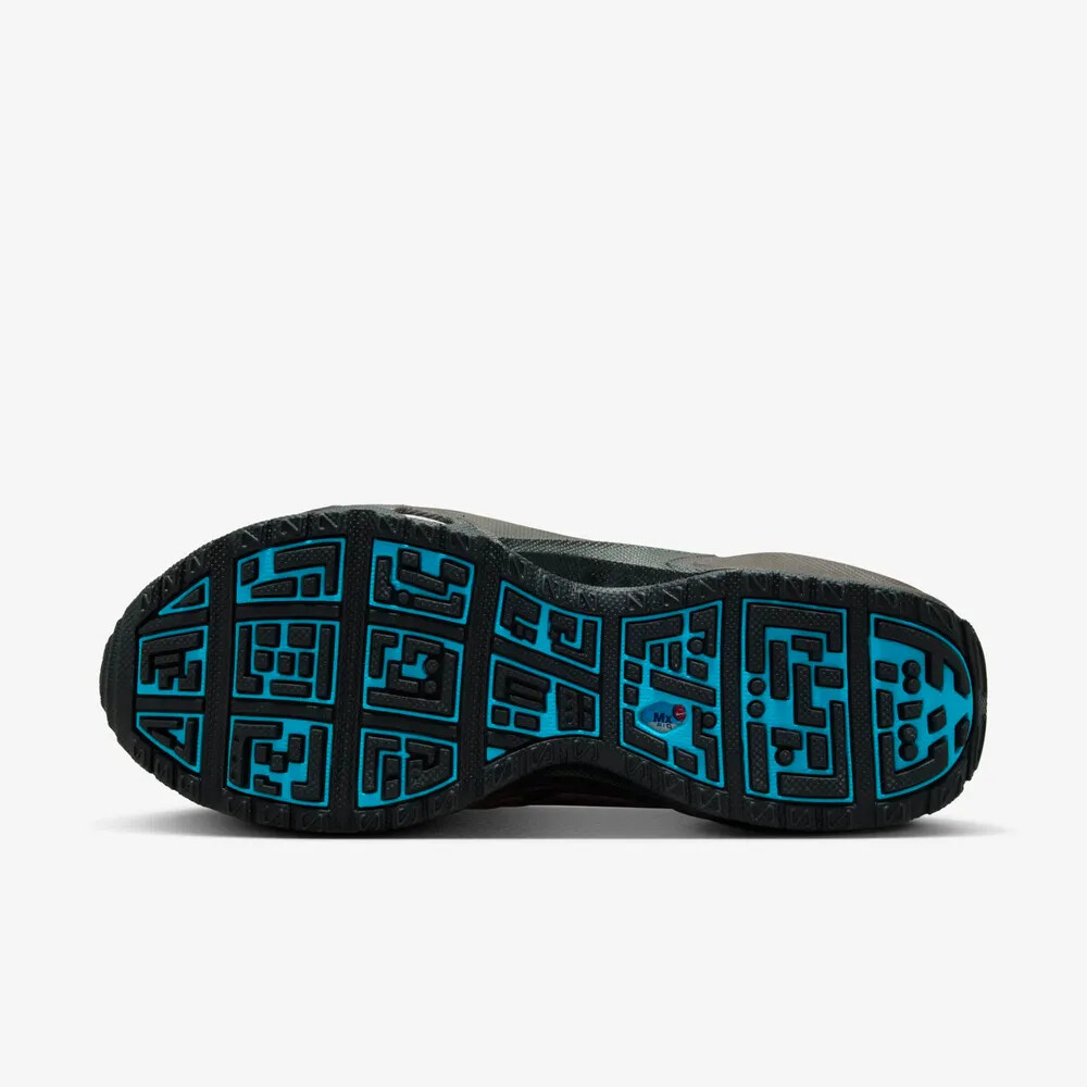 NIKE NIKE AIR MAX SNDR GTX SHOES - BURGUNDY CRUSH (HQ4189-600)