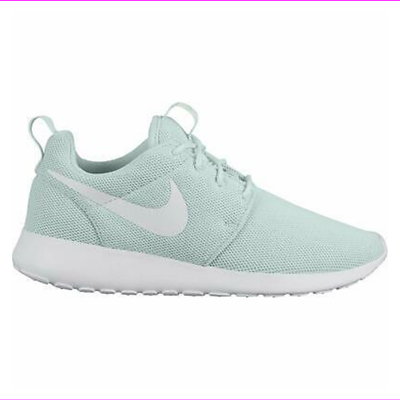 nike womens roshe one white