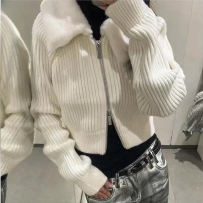 トップス lace collar knit cardigan Amiee Lace Collar Cardigan in Heather Grey | Altar'd State