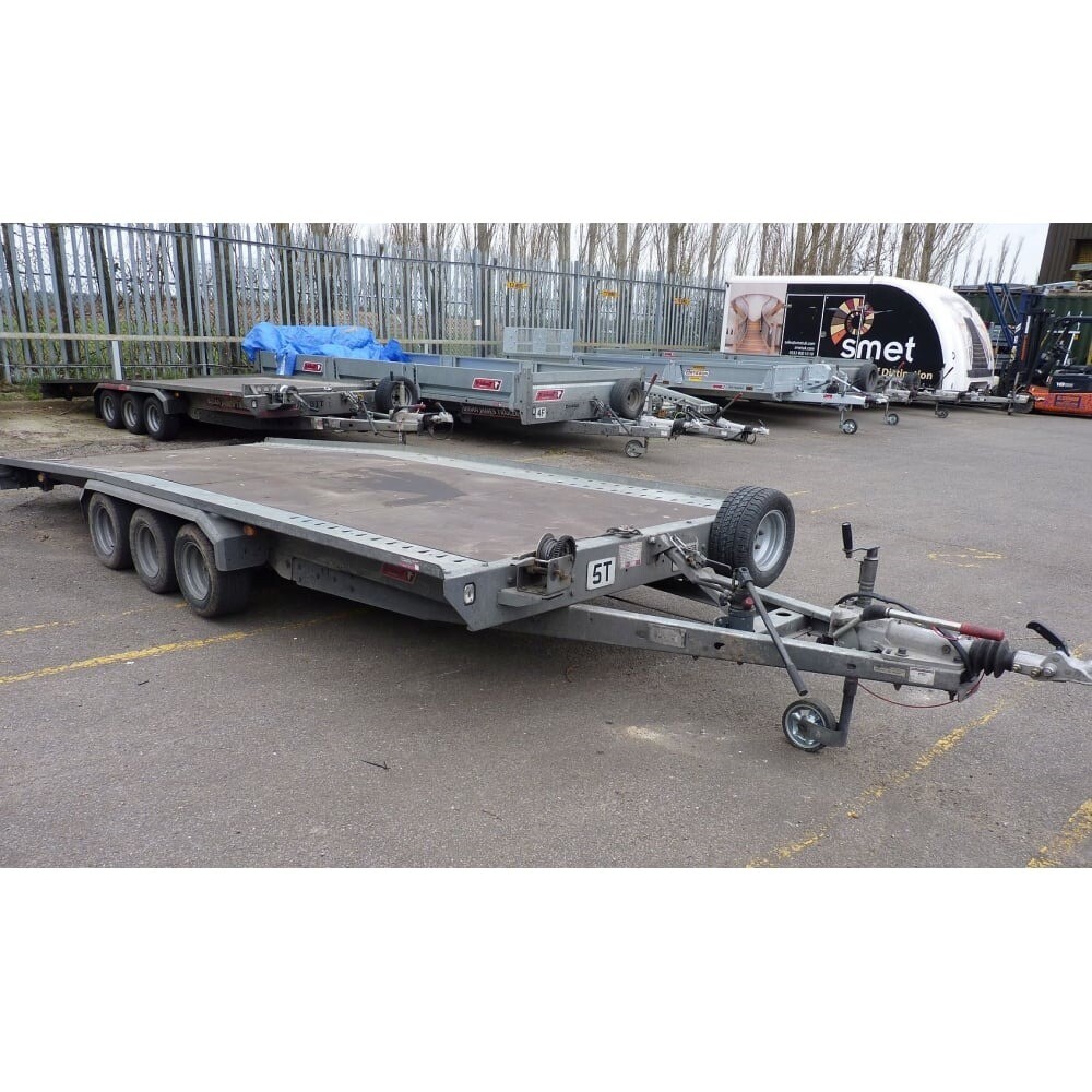HIRE RENT Car Transporter Triple Axle TILT Trailer with winch (Towing
