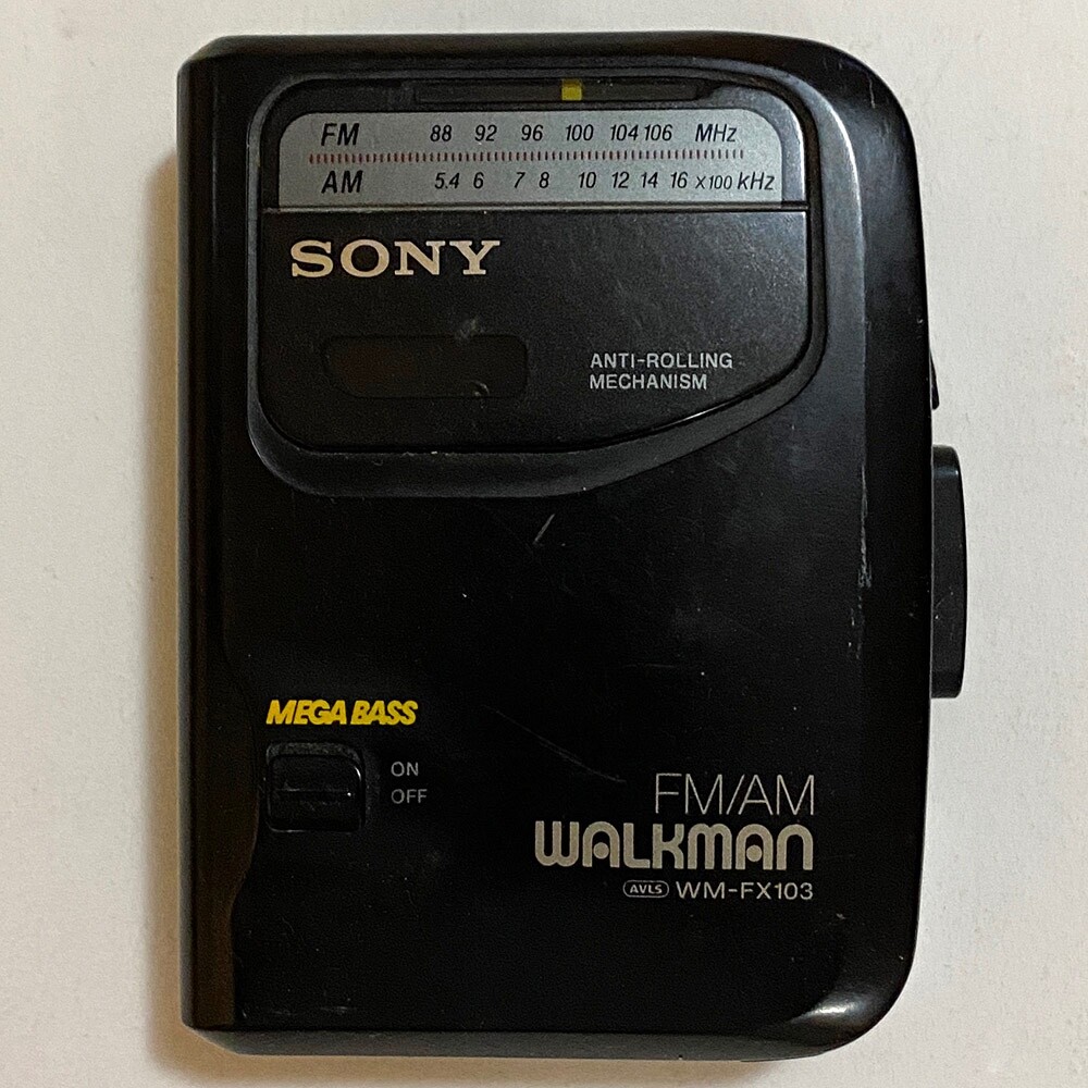 Sony Radio Cassette Player WM-FX103 FM/AM Walkman Vintage