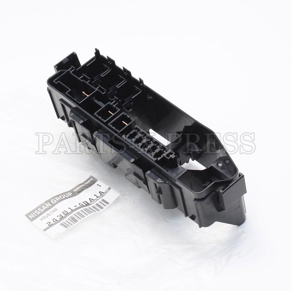 RUKURUKUページ Genuine OEM Nissan Rogue Sport Qashqai Fusible Link Holder