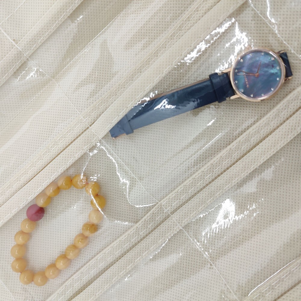 80 Pocket Hanging Jewelry Organizer Non-woven Fabrics Vinyl Metal Hanger Beige