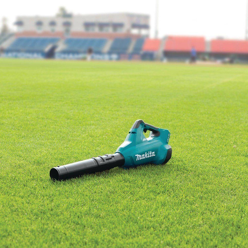 Makita cordless blower # xbu02 2 free 5.0ah batteries and free dual port charger