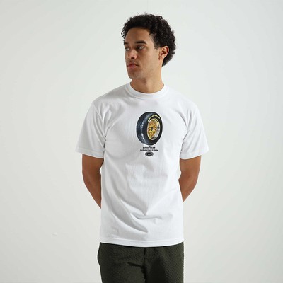 

Мужская футболка HUF x Goodyear The Greatest Lifestyle белый, HUF x Goodyear The Greatest Lifestyle T-Shirt