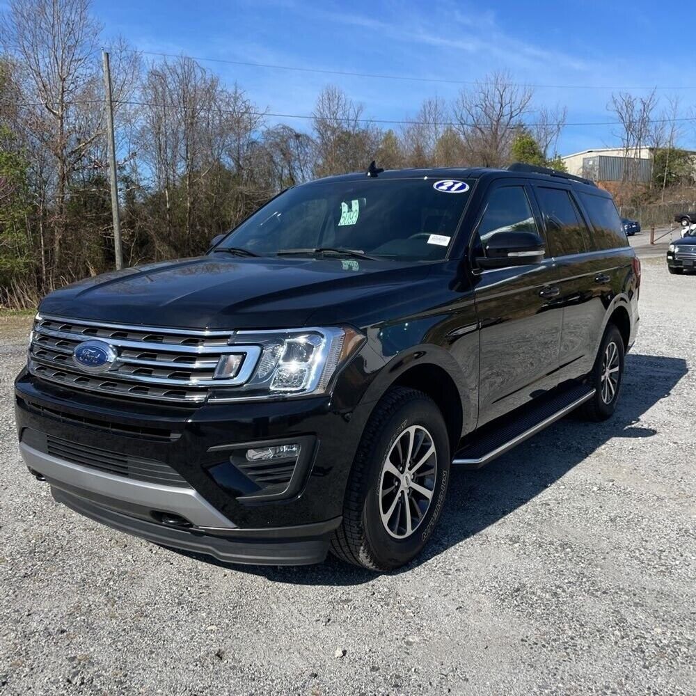 2021 Ford Expedition XLT 10166 Miles Black 4D Sport Utility EcoBoost 3.5L V6 GTD 2021 Ford Expedition XLT 10166 Miles Black 4D Sport Utility EcoBoost 3.5L V6 GTD