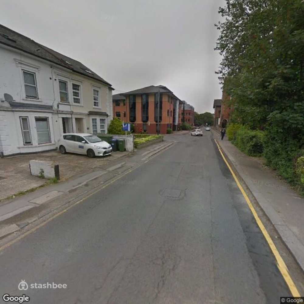 FANTASTIC Parking Space to rent in Redhill (RH1) in Redhill, Surrey