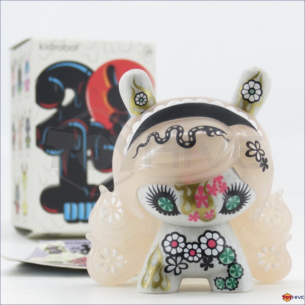 ナタン　Sunny Girl 2ndDemo Kidrobot Dunny 2012 Purple Soda Girl by Junko Mizuno 3