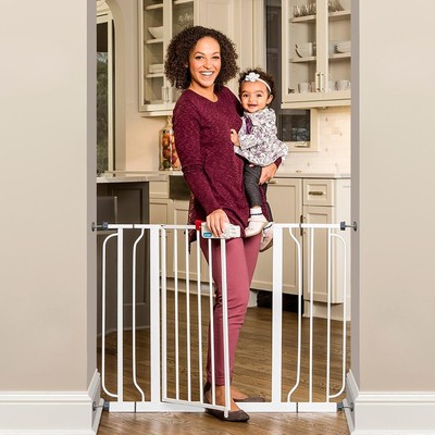Regalo Easy Step Walk Thru Gate, White, Fits Spaces between