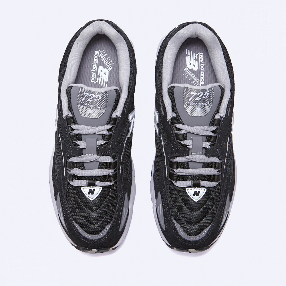 New Balance 725 ブラック スニーカー New Balance 725 