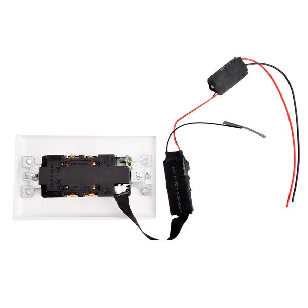 Electrical switch wiring with battery and connectors.