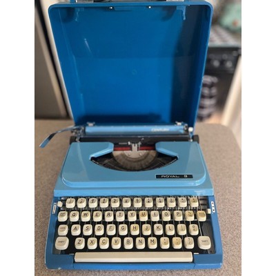 BLUE ROYAL CENTURY PORTABLE TYPEWRITER  RETRO VINTAGE