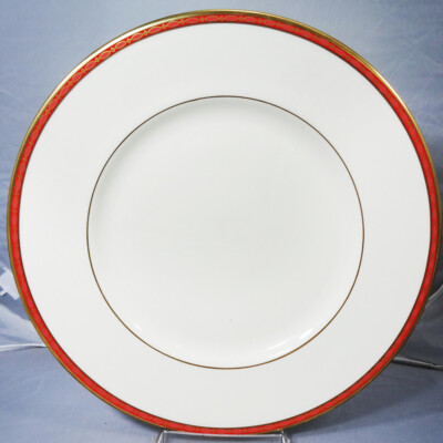 CARLTON by Minton Dinner Plate 10.75'' NEW NEVER USED made in England