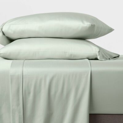 400 Thread Count Solid Performance Sheet Set - Threshold