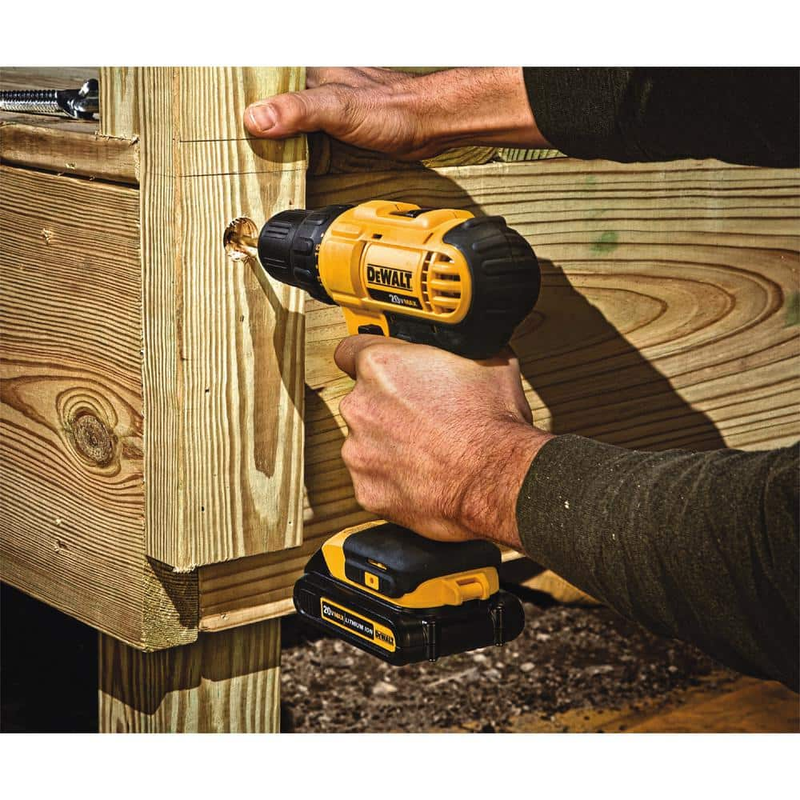 DEWALT 20-Volt MAX Cordless 1/2 In. Drill/Driver with Batteries, Charger & Bag