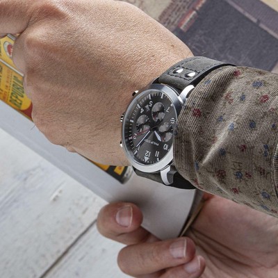 Pre-owned Philip Stein Skyfinder Chrono - Model 700c-crpl-crsgr Watch
