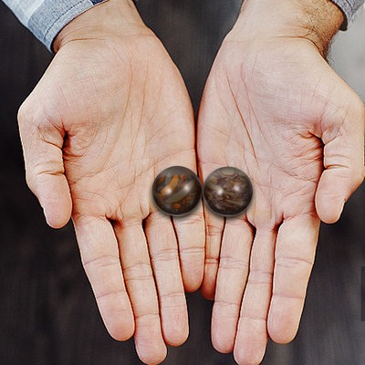  2Pcs Handheld Massage Balls Portable Stone Balls Smooth Massage Balls Hand