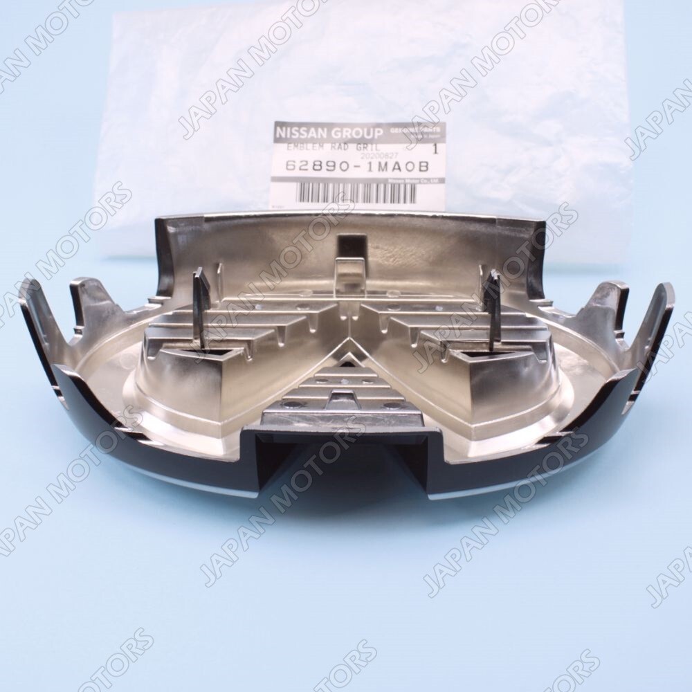 Genuine Nissan 2011-2013 INFINITI M37 M56 Front Grille Logo Emblem  62890-1MA0B