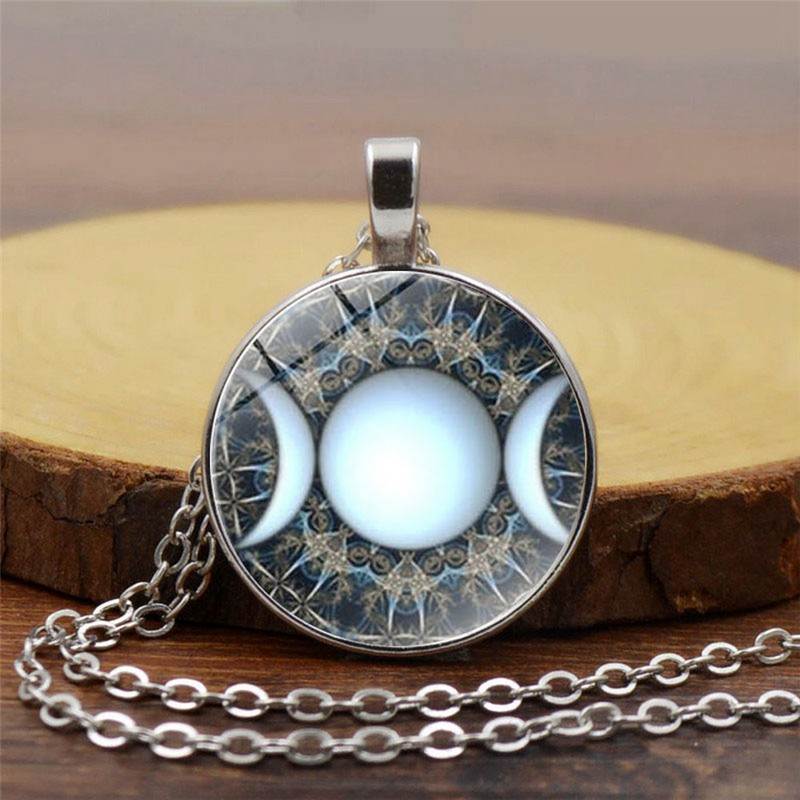 четверные кулоны. тройной кулон. парные кулоны из смолы. тройной кулон. тройной кулон.