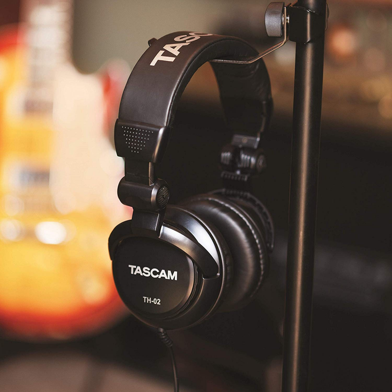 Tascam TH-02 Closed Back Studio Headphones, Black