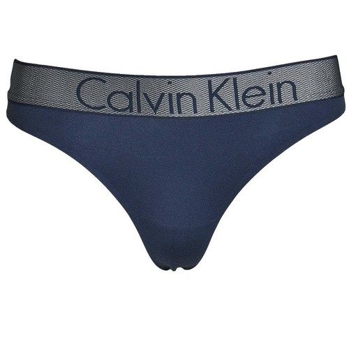 string calvin klein bleu