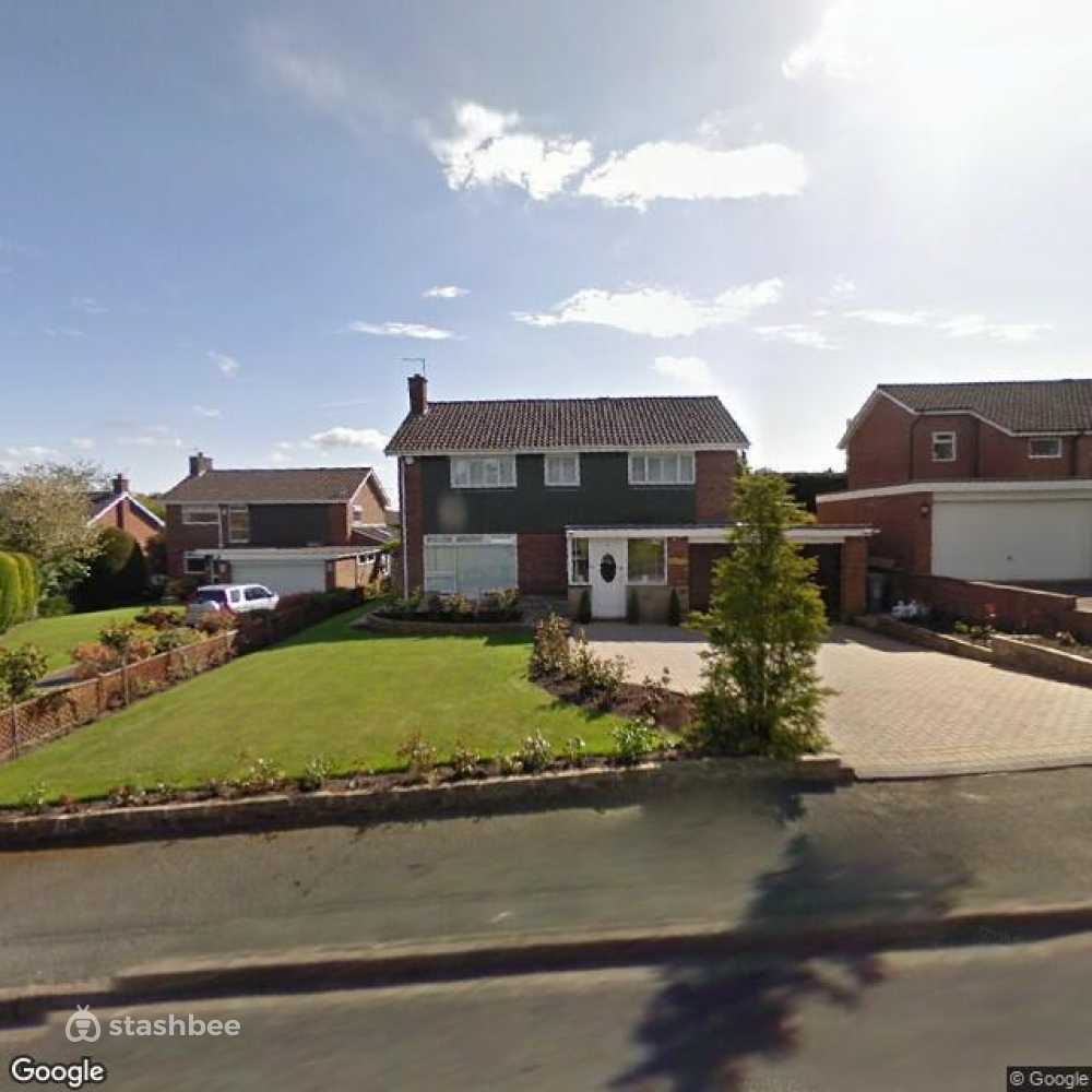 Fantastic 72 Sq Ft Garage available to rent in Altrincham (WA14) in