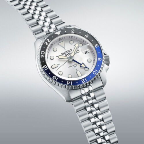 Pre-owned Seiko 5 Sports Ssk033k1 Automatic Gmt Stainless Steel White Dial