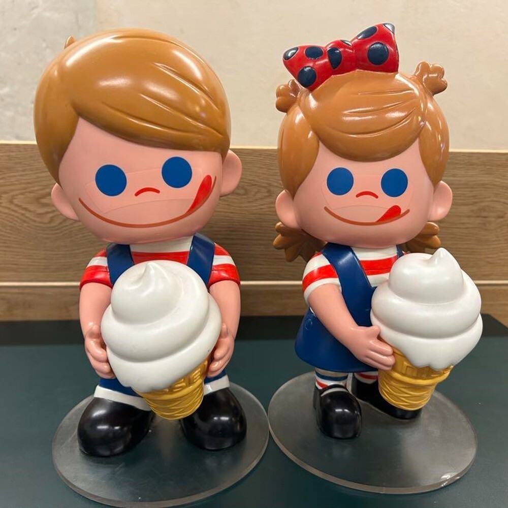 NISSEI Soft Serve Ice Cream Nichkhun & Seichan Big Figure