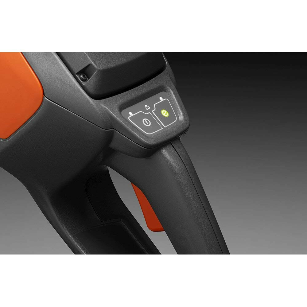 Husqvarna 120i 14 inch Chainsaw w/ battery & charger incl. NEW OUT OF BOX