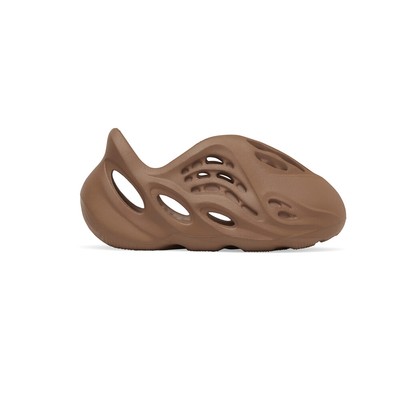 повседневные сандалии adidas Yeezy Foam Rnr Slip On для маленьких мальчиков, размер 5 М, HP5339