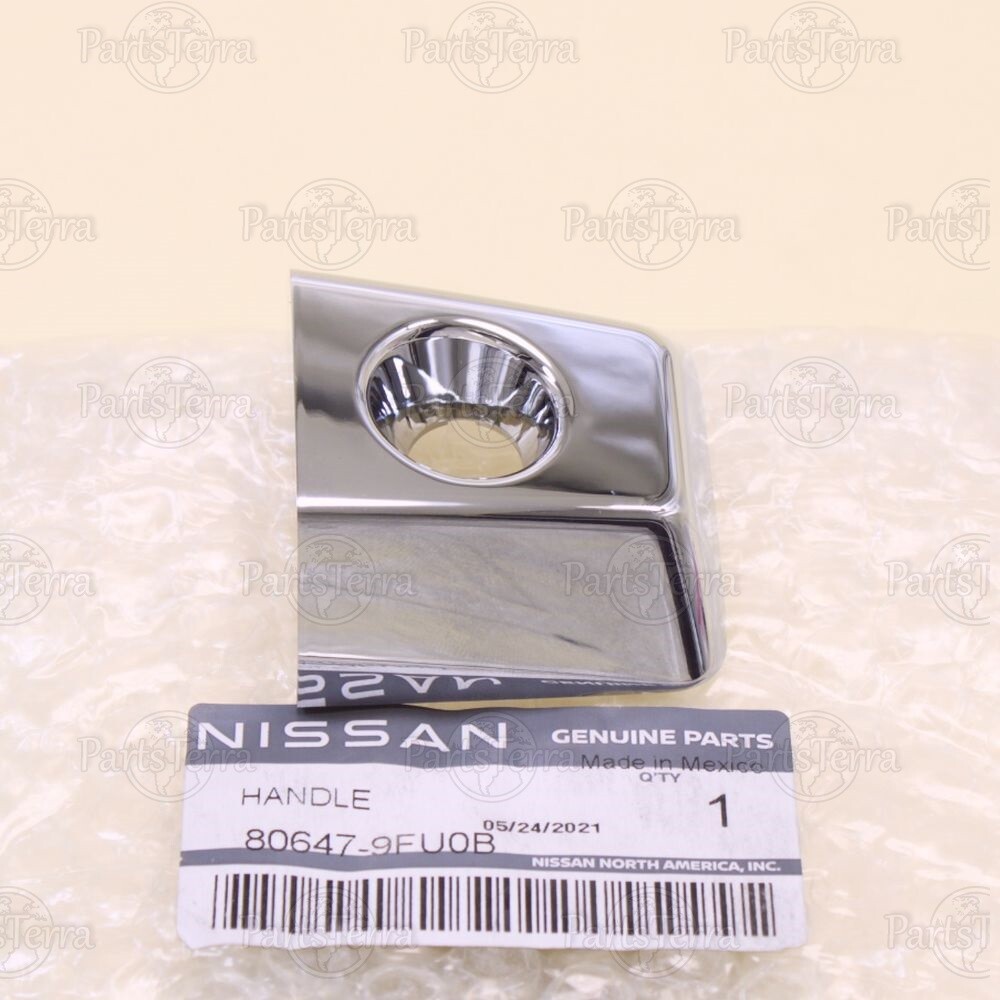 New Genuine Nissan Left Door Handel Escutcheon Chrome TITAN 2020-2022 806479FU0B