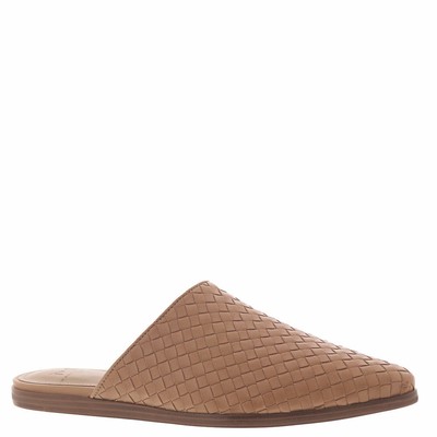 

Женские слипоны Marc Fisher LTD Garren, Macaroon