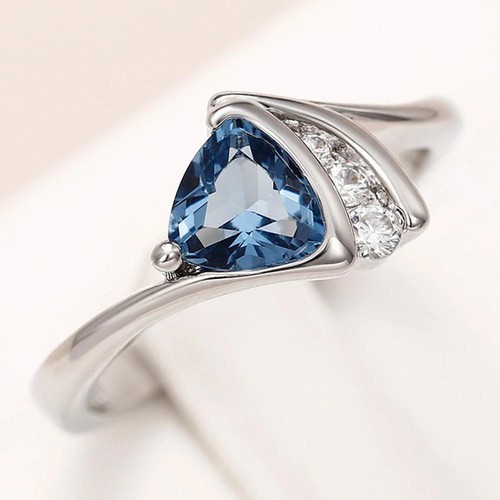 Modern Blue Cubic Zirconia Wedding Bands for Women – Elegant Collection