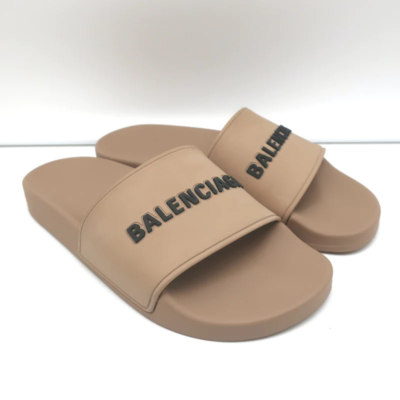 Balenciaga】Pool ラバースライドサンダル 10mm、ベージュ