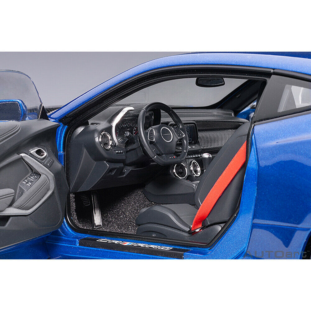 1/18 Chevrolet Camaro ZL1 2017 (Hyper Blue Metallic) Model