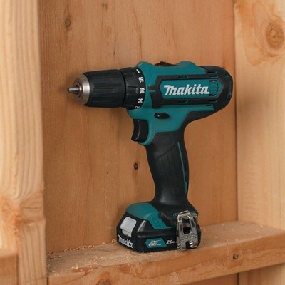 Makita 12-Volt Max CXT Lithium-Ion 3/8 in. Cordless Driver Drill Kit with (2)