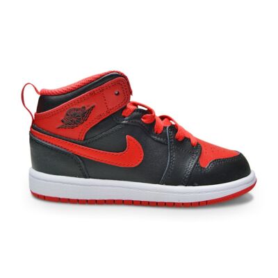 NIKE SKY JORDAN　新品未使用3足セット　箱付き　レア　キッズベビー NIKE SKY JORDAN 新品未使用3足セット 箱付き レア キッズベビー