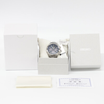 Pre-owned Seiko Selection Sbpy163 Analog Solar Powered Sapphire Crystal Navy Silver