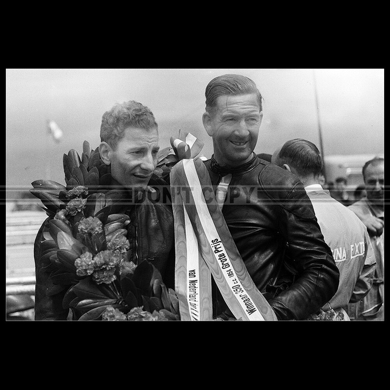 Photo M.001103 Fergus Anderson Enrico Lorenzetti Dutch Tt Race Gp 1954