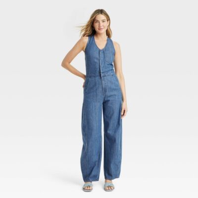 Universal Thread Women's Curved Leg Jeans Denim Jumpsuit Overalls, Medium Wash