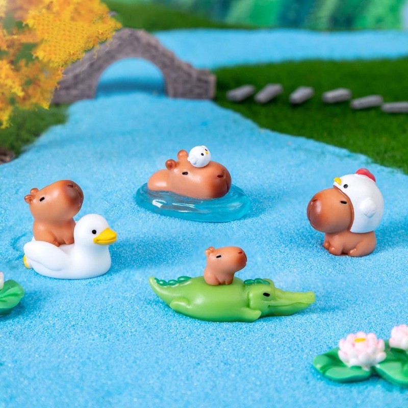 Multicolor Miniature Capybara Figurines Mini Animals Figurin
